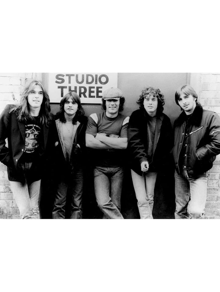 Die illustrierte Biografie über AC/DC: Komplett in Farbe, Taschenbuch