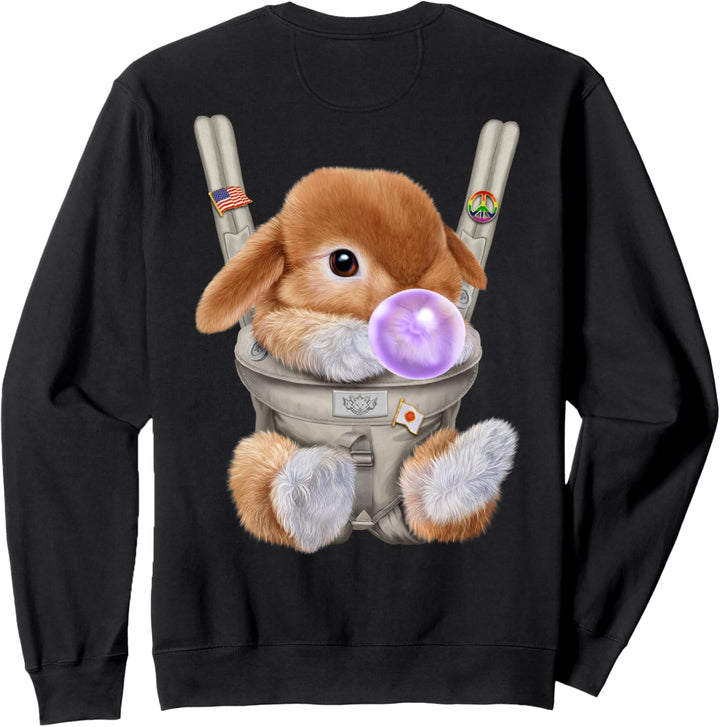 Braunes Zwergkaninchen mit Kaugummi in der Babytrage Sweatshirt