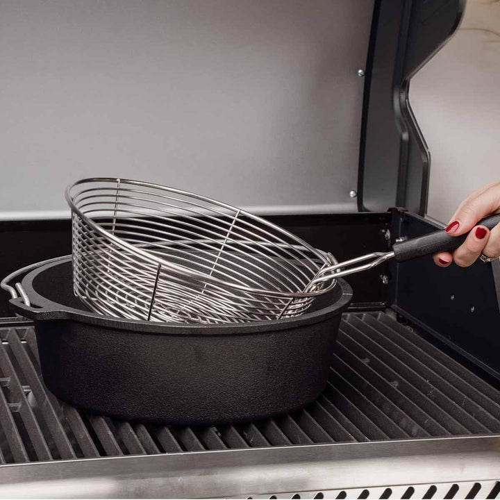 SANTOS Dutch Oven mit Deckel - inkl. Frittierkorb Ø 27,5 x9,5cm - 8,5 L/9 Qt Feuertopf - Gusseisen -