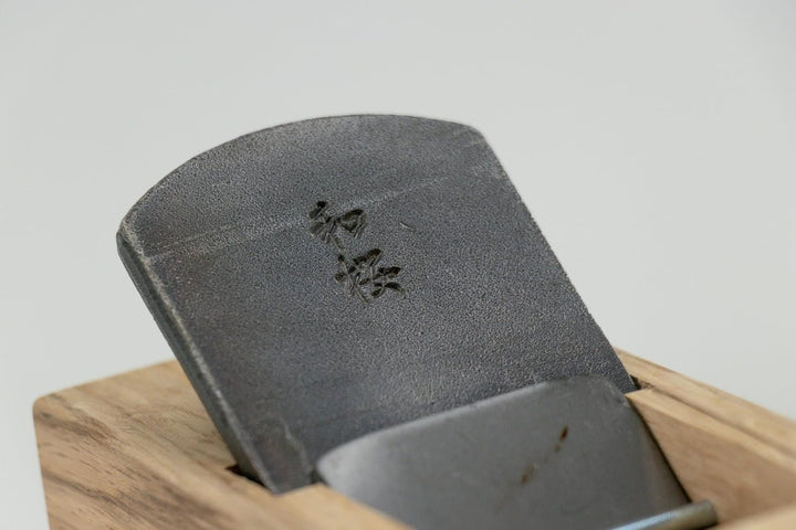 Wazakura Japanischer Hobel (Kanna) zum Glätten - Holzwerkzeug, Hergestellt in Japan (58mm), 58mm