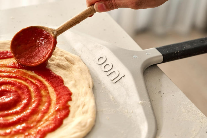 Ooni 30,5 cm kompakter Pizzaschieber - Pizzaschieber aus Metall, 30,5 cm, leichter Pizzaschieber mit