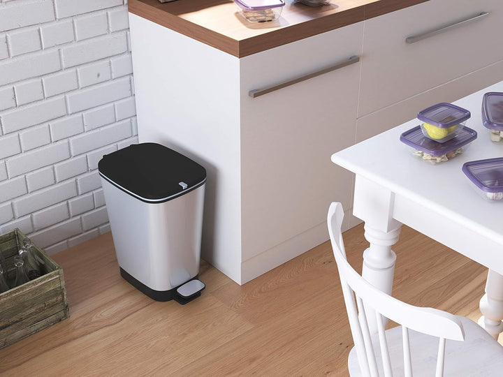 Curver KIS Chic Bin Style Treteimer 6l mit Deckel und Pedal, Inneneimer, Küche und Bad, silber metal