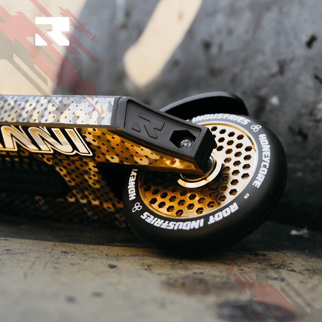 Root Industries Unisex – Erwachsene Invictus Signature Scooter Einheitsgrösse Black/Gold, Einheitsgr