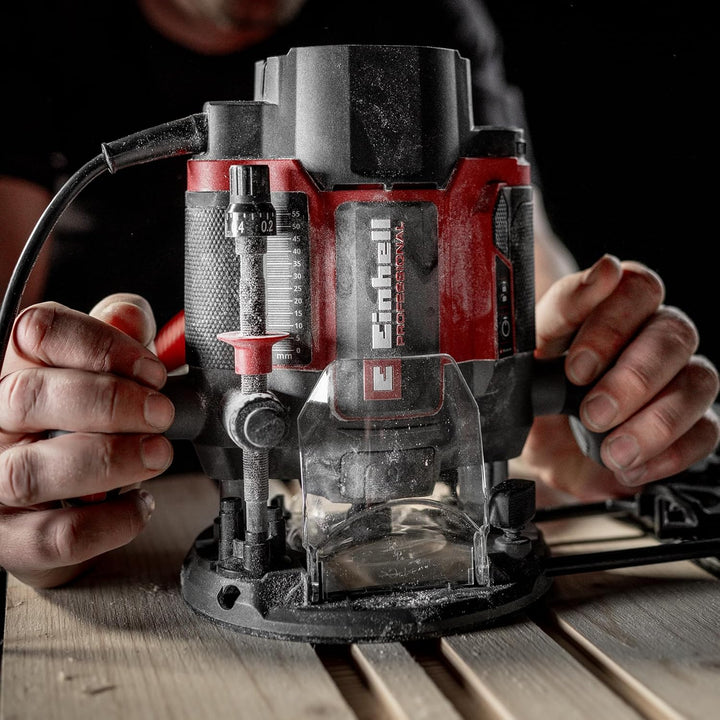 Einhell Professional Oberfräse TP-RO 1400 E (1400 W, Hubhöhe 55 mm, Spannzangen Ø 6 und 8 mm, LED-Li