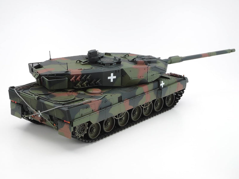 Tamiya 25207 1:35 BW KPz Leopard 2 A6 (3) Ukr. - Modellbausatz,Plastikbausatz, Bausatz zum Zusammenb