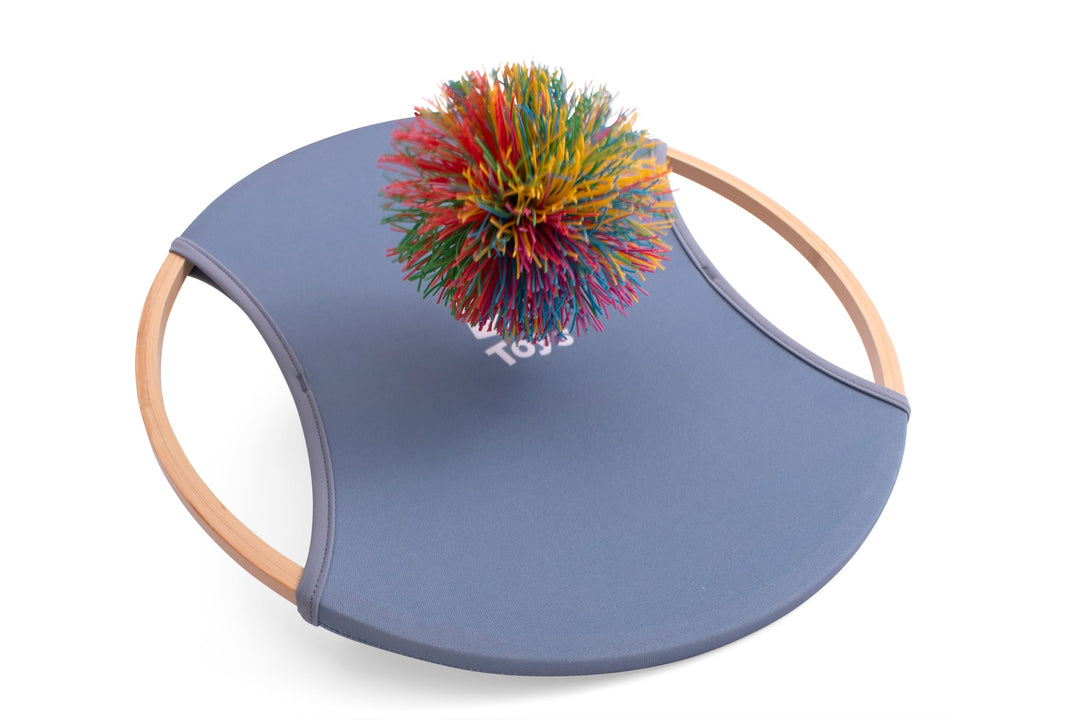 BS Toys Bouncer-Schläger aus Bambus – 2 Schläger Ø 29cm + Flauschiger Ball Ø 9,5cm – Nachhaltiges Wu