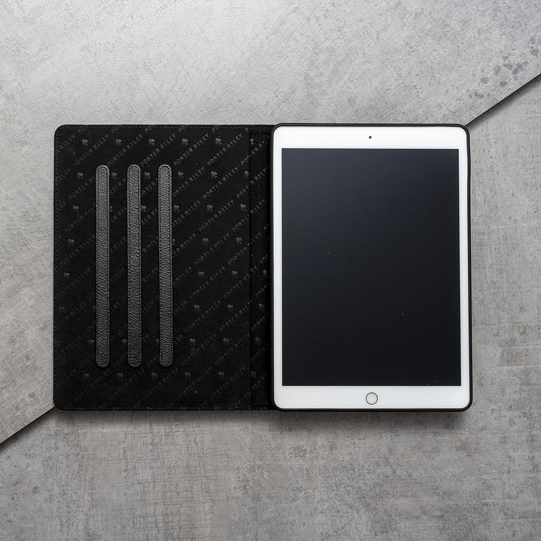 Porter Riley - Lederhülle für iPad 10. Generation (10.9") Ausgabe 2022. Premium Echtleder Standhülle