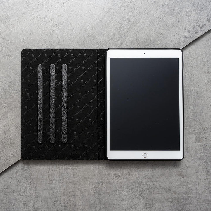 Porter Riley - Lederhülle für iPad 10. Generation (10.9") Ausgabe 2022. Premium Echtleder Standhülle