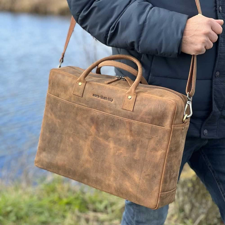 More Than Hip Huckleberry Laptoptasche - Geräumige Arbeitstasch für 15,6 Zoll Laptops Handtasche Umh