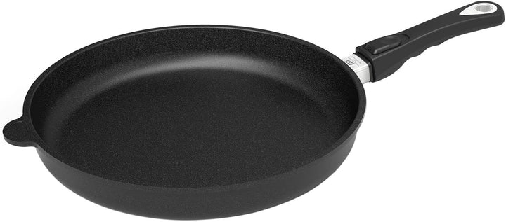 AMT Gastroguss Bratpfanne 32 cm Ø Schwenkpfanne 4 cm hoch, abnehmbarer Stiel, induktionsgeeignet, Lo