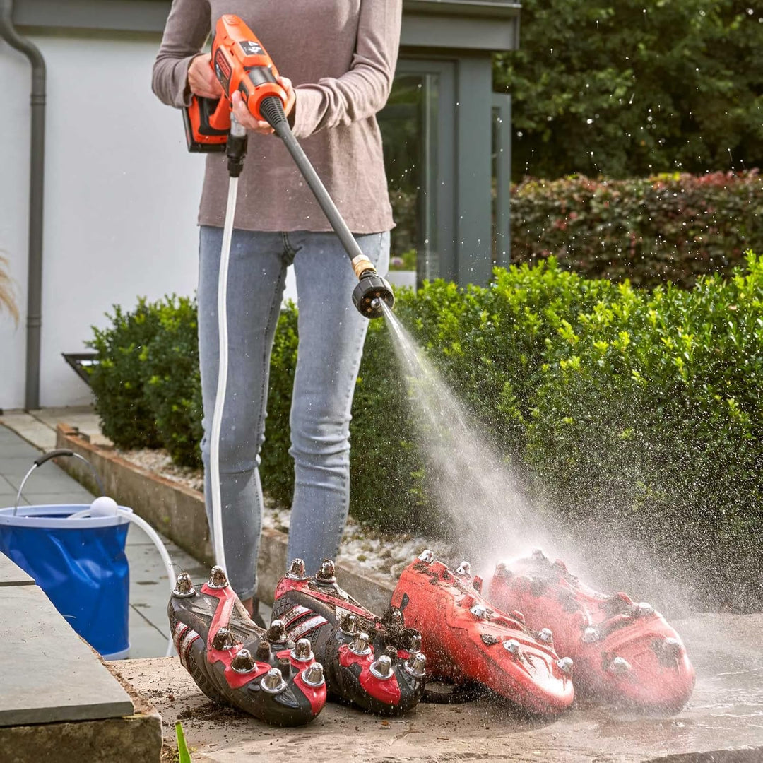 Black+Decker Akku-Druckreiniger BCPC18B (18V, 24 bar, mobiler Druckreiniger zur Reinigung oder Bewäs