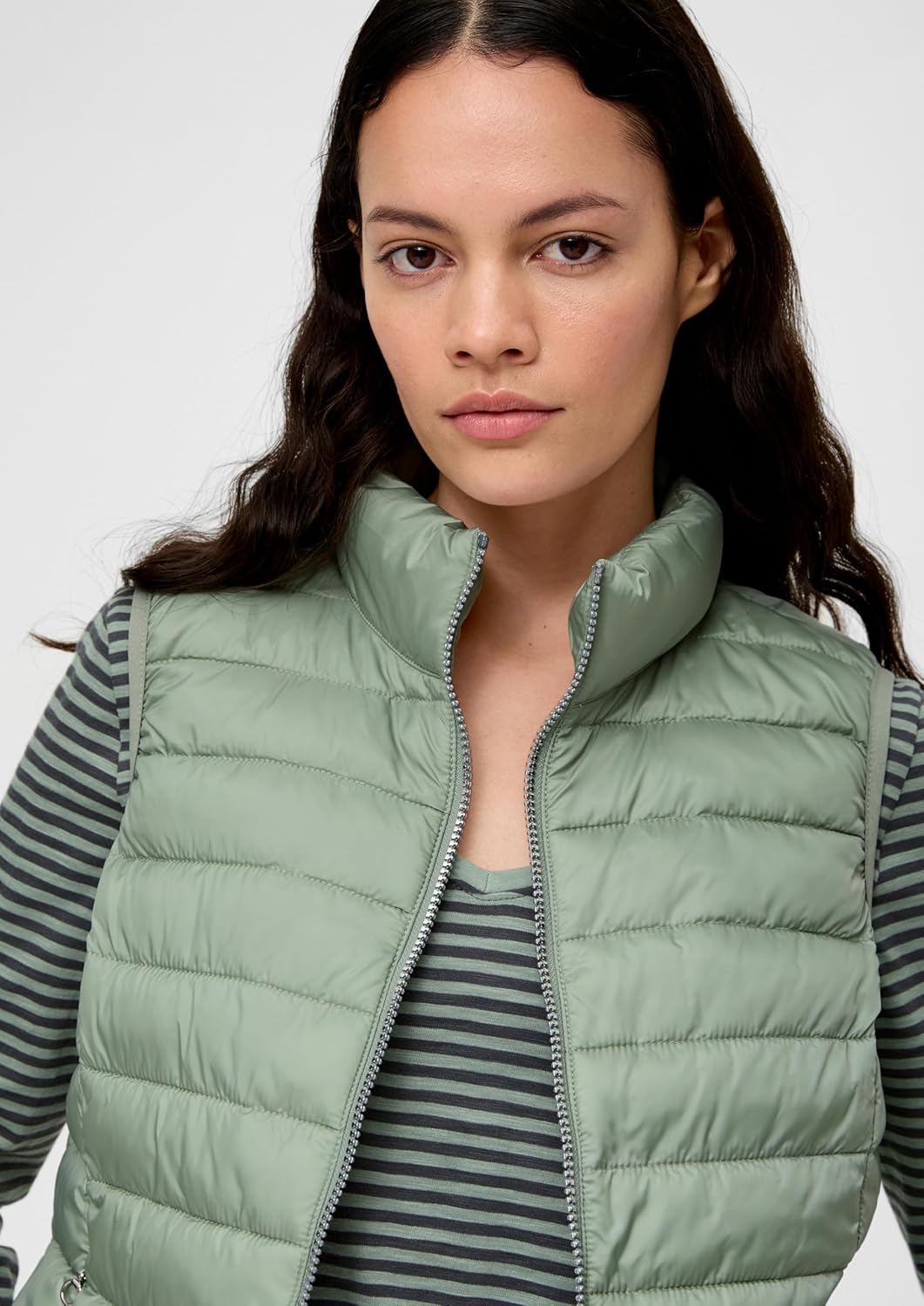 s.Oliver Damen Outdoor Weste 34 Grün, 34 Grün