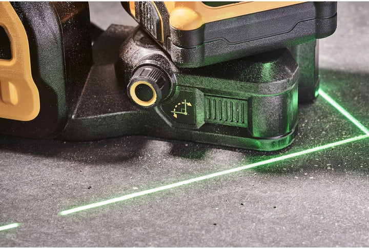 Dewalt 360° Akku-Multilinienlaser Grün DCE089NG18 (selbstnivellierend, Genauigkeit +/- 3mm auf 10m,