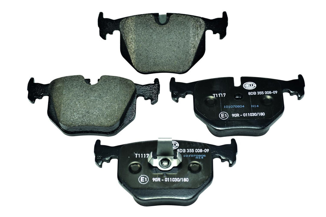 HELLA PAGID 8DB 355 008-091 Bremsbelagsatz - T1117 - Dicke/Stärke: 17.2mm - Bremssystem: Teves - für