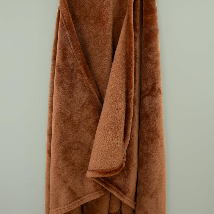 The Gruffalo Offiziell lizenzierte Fleecedecke mit Kapuze, superweiche, warme Decke, Walddesign, per