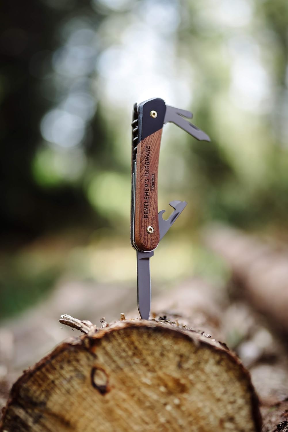 Gentlemen's Hardware 7-in-1 Stiftmesser Multitool Akazienholz und Titan-Finish, GEN272 braun