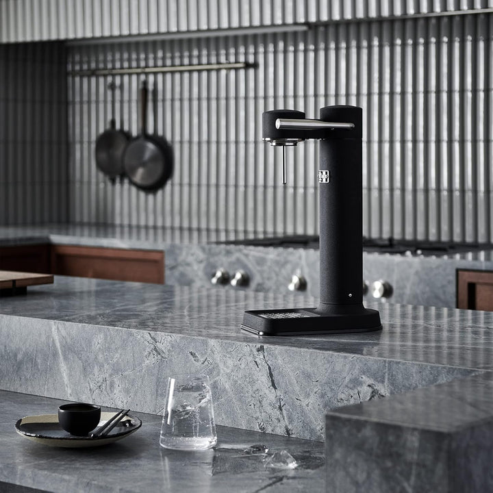 Aarke Carbonator 3 Wassersprudler mit Aarke Flasche, Mattschwarz, Mattschwarz