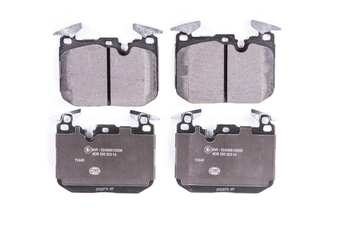 HELLA PAGID 8DB 355 023-141 Bremsbelagsatz - T2440 - Dicke/Stärke: 17.9mm - Bremssystem: Brembo - fü