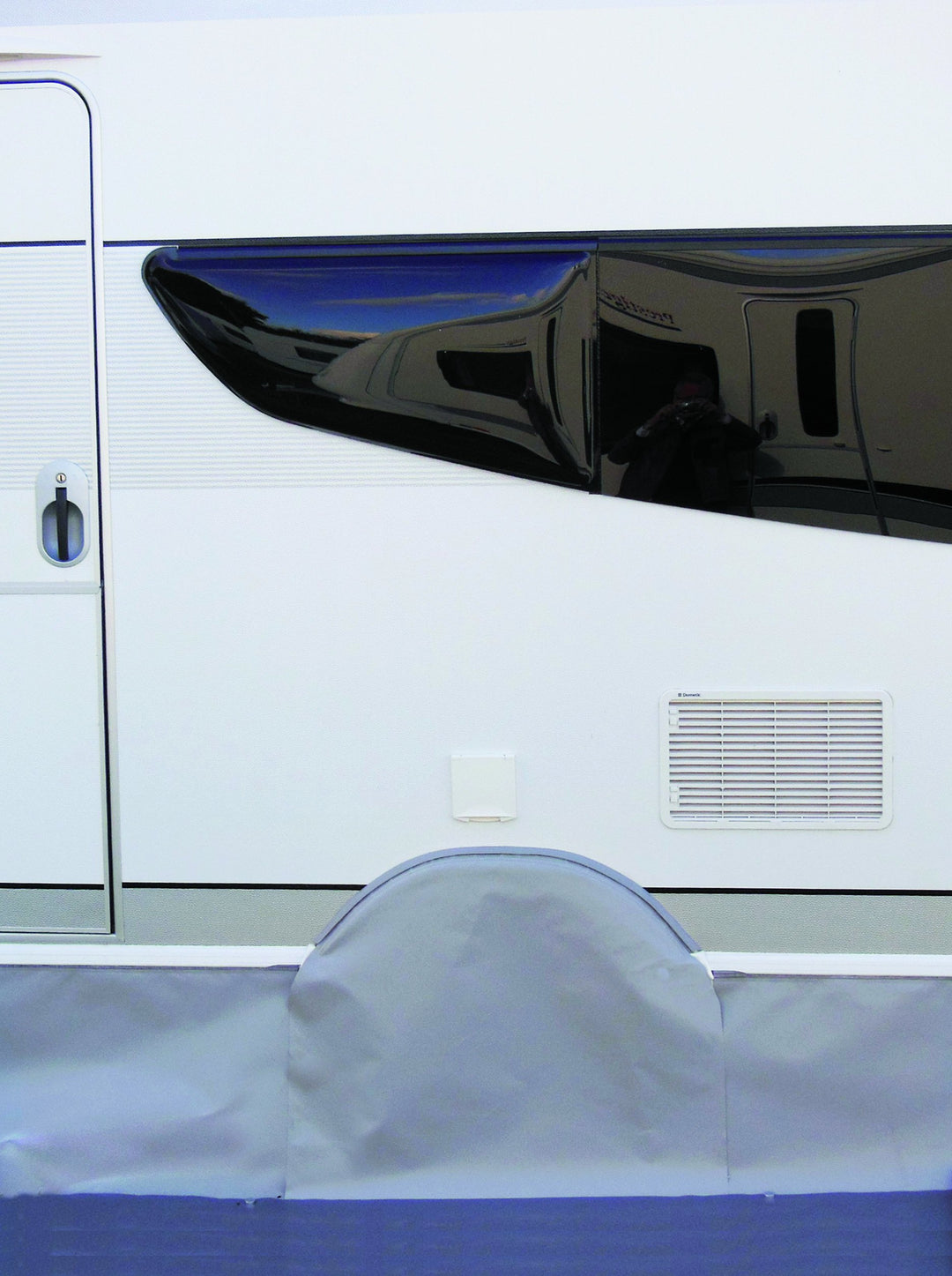 Hindermann Radkastenabdeckung Bürstner Averso Plus / Averso Top / Premio Plus ab Baujahr 2015 1-Achs