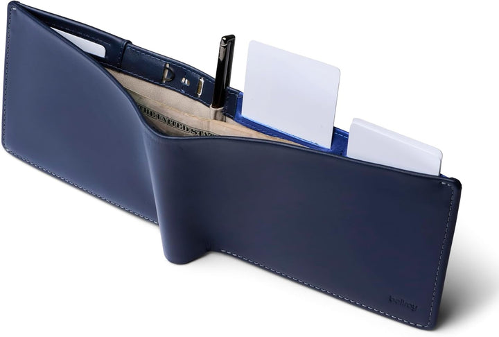Bellroy Travel Wallet – Reisebrieftasche (Reisepass, Bordkarten, Scheine, Karten und Stift) Navy, Na