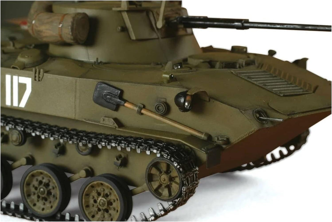 Zvezda 500783577 - BMD-2 Russ.Airborn Tank, grün