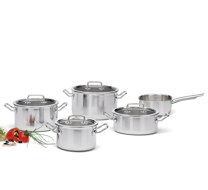 Spring Topfset 5-teilig BRIGADE BASIC 5-Lagen-Mehrschichtmaterial, Passgenaue Griffe, Innenskalierun