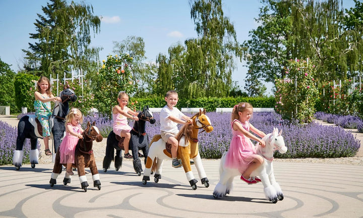PONNIE Reitpferd mit Rollen Happy S (3-6 Jahre), Spielpferd zum Reiten mit Abnehmbarer Braun Sattel