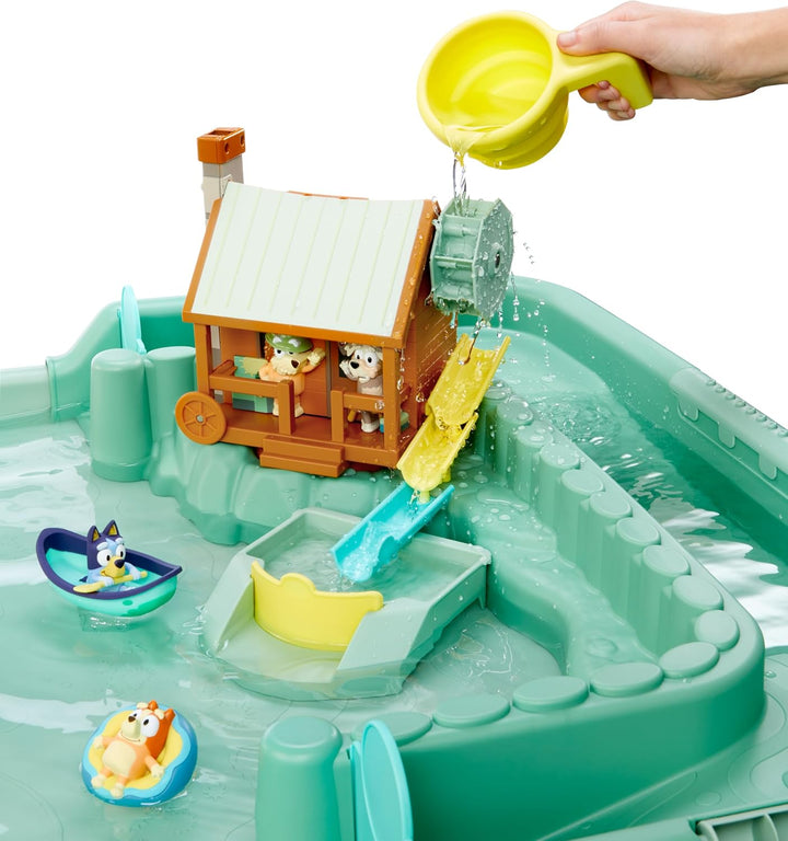 Little Tikes Bluey Bushland Adventure - mit 6 Zubehörteilen, Aktives Spielen mit Bluey, für Jungen u