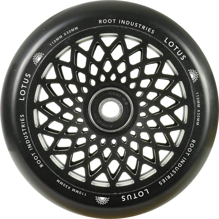 Root Industries Lotus Stunt-Scooter Rolle 110mm + Fantic26 Sticker (Schwarz/Pu Schwarz), Schwarz/Pu
