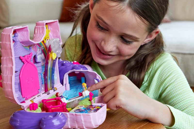 Polly Pocket Einhorn, in Prinzessinnen Schloss Thema, mit 25 Zubehörteilen wie 2 Puppen, Schaukel un