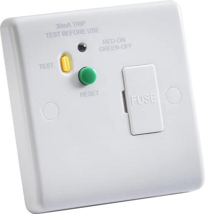 Knightsbridge CU6RCD 13 A RCD geschützte gesicherte Netzteileinheit – 30 mA (Typ A), weiss, 12,0 mm