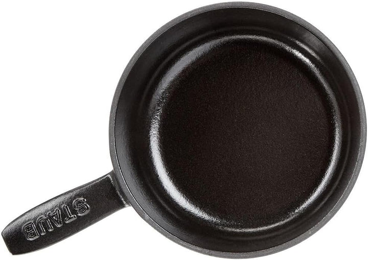 Staub Mini Fondue Topf (12 cm, 0,35 L mit mattschwarzer Emaillierung im Inneren des Topfes) schwarz