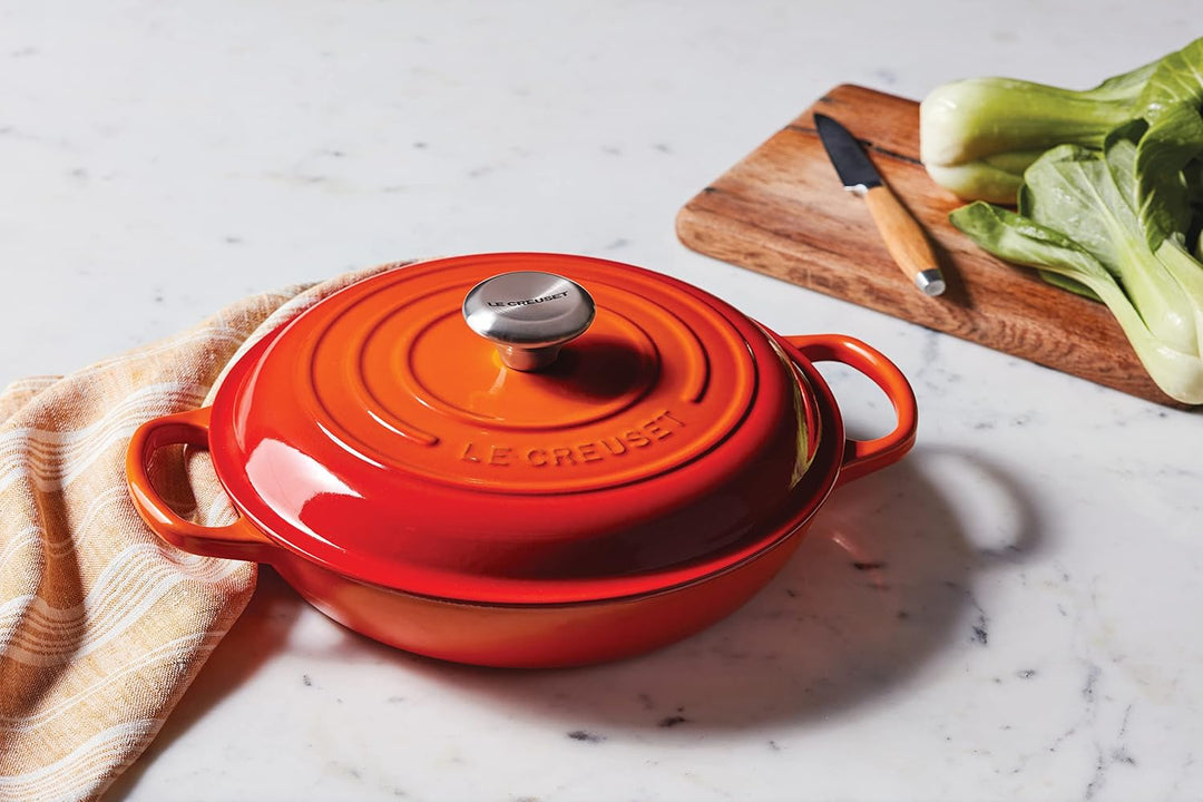 Le Creuset Signature Gusseisen Gourmet-Profitopf, Rund, Ø 26 cm, 2,2 l, Für alle Herdarten inkl. Ind