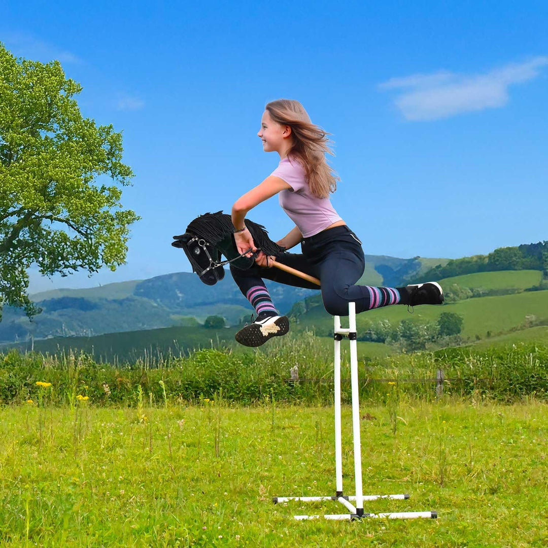 Hobby Horse Friese Schwarz A3 – Steckenpferd Komplettset mit Zaumzeug, Zügeln, Gebiss &amp; weisser Flie