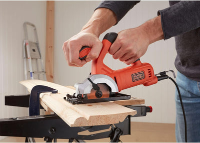 Black+Decker Kompakt-Handkreissäge (400 Watt, mit Zweithandgriff, werkzeuglose Schnitttiefenverstell