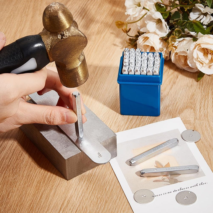 BENECREAT 36PCS 4mm Buchstaben und Zahlenmetallstempelset Mattstahlstahlstempel mit A-Z, 0-8, kaufmä