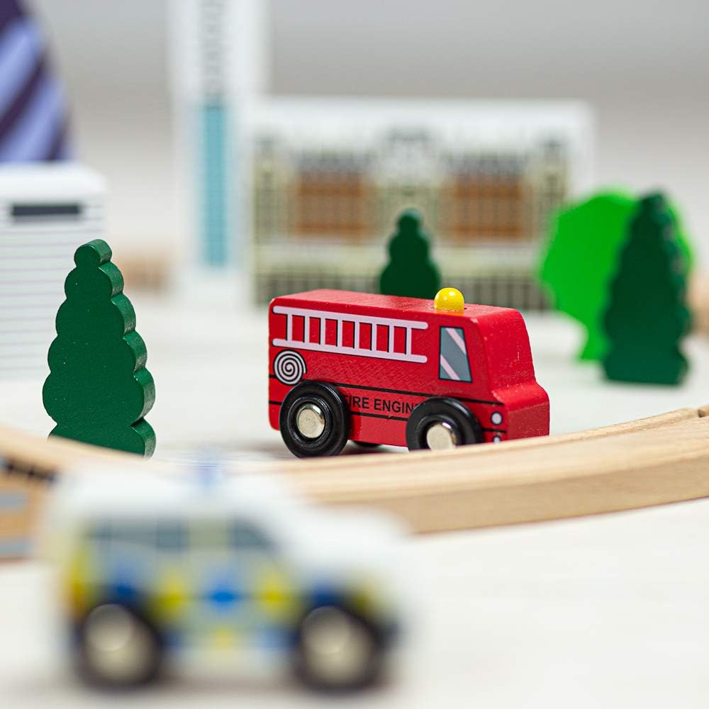 Tidlo Wooden City of London Figure of Eight Train Set