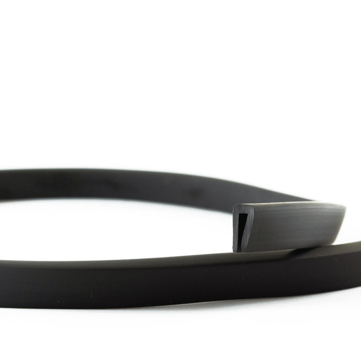 EUTRAS [10 m] Kantenschutz 3,0 mm schwarz – schützt und entschärft Kanten – für Bleche – perfekt um