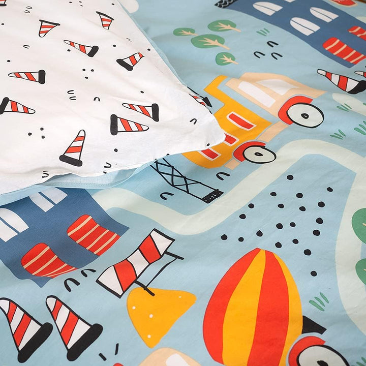 CÔTE DECO Bettwäsche-Set für Kinder, wendbar, LKW und Traktor, Blau, Bettbezug 140 x 200 cm + 1 Kiss