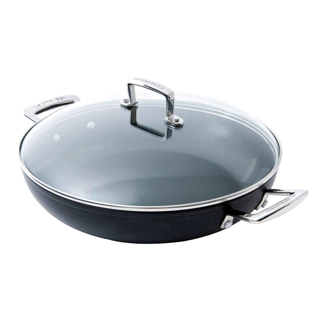Le Creuset Aluminium-Antihaft Profipfanne mit Deckel, Ø 26 cm, Für alle Herdarten inkl. Induktion ge