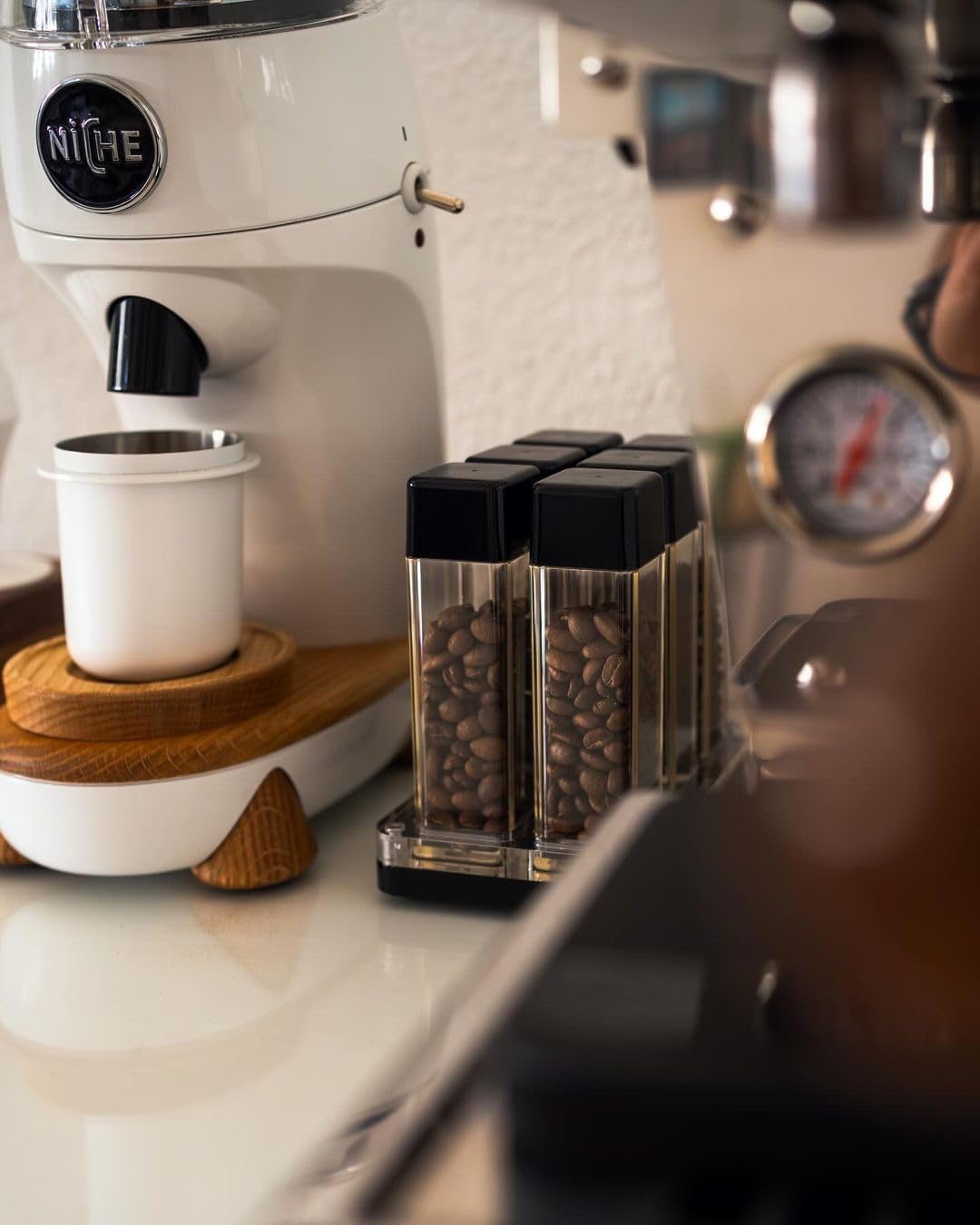 Normcore 6 Tuben Kaffeebohnen Behälter mit Ständer und Trichter - Einzeldosis-Kaffeebohnengewölbe -