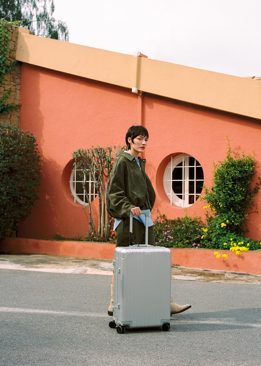 CREATE / Luggage Aluminium/Hartschalenkoffer / 40x23x55cm / Doppeltes TSA-Schloss, multidirektionale