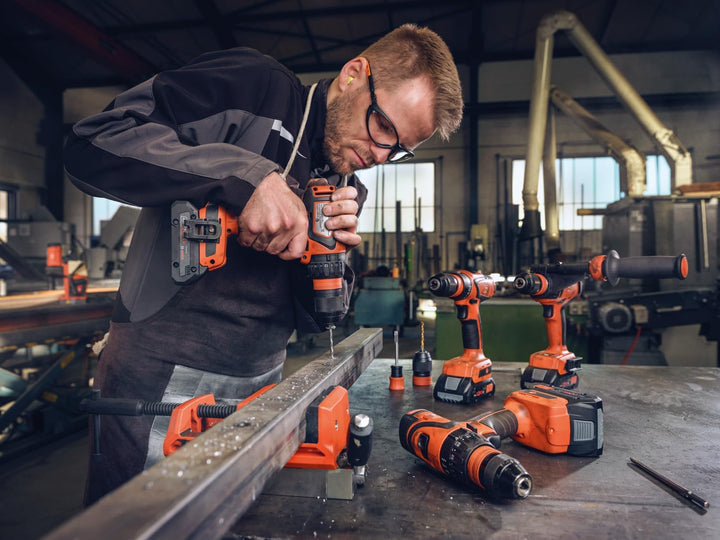 Fein Akku-Bohrschrauber ASCM 18 QSW AS Set 5 Ah – 0,99 kg, Bis 2500 U/min, Bürstenloser Motor, 4-Gan