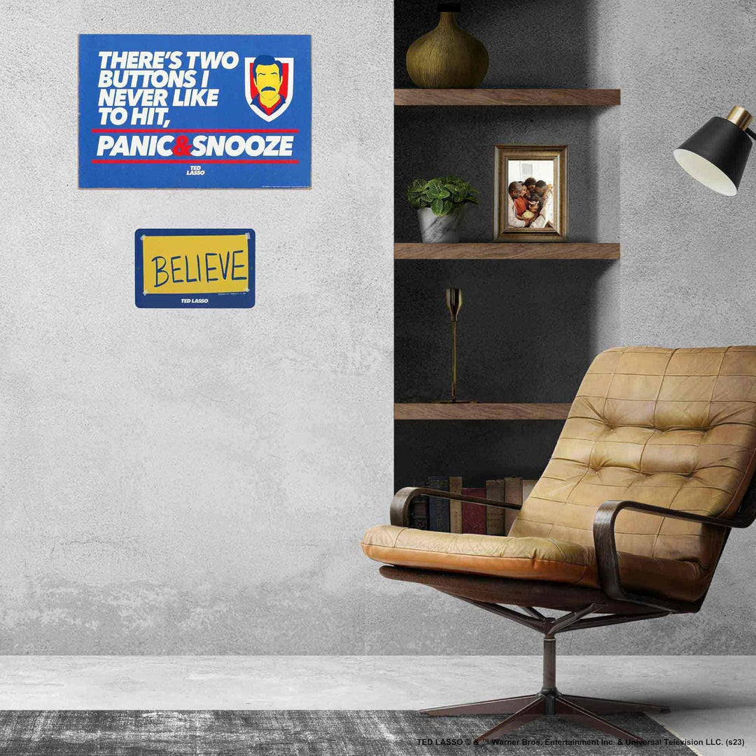 Open Road Brands Ted Lasso Believe Metallschild – kleines Ted Lasso-Schild für Männerhöhle, Büro ode