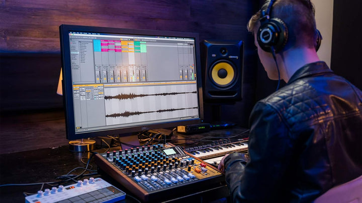 Tascam Model 12 - Mischer | Interface |  Recorder | Controller - 10-Kanal-Digital-Mischpult mit eing