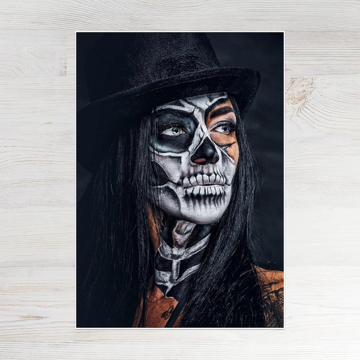 wandmotiv24 Poster als Wanddeko, Grösse Din A1, Model mit Totenkopf Makeup, Schminke, Hut, Frau, Mod