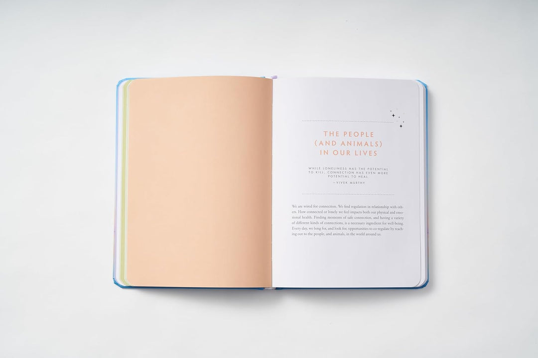 Glimmers Journal: Reflect on the Small Moments That Bring You Joy, Safety, and Connection, Gebundene