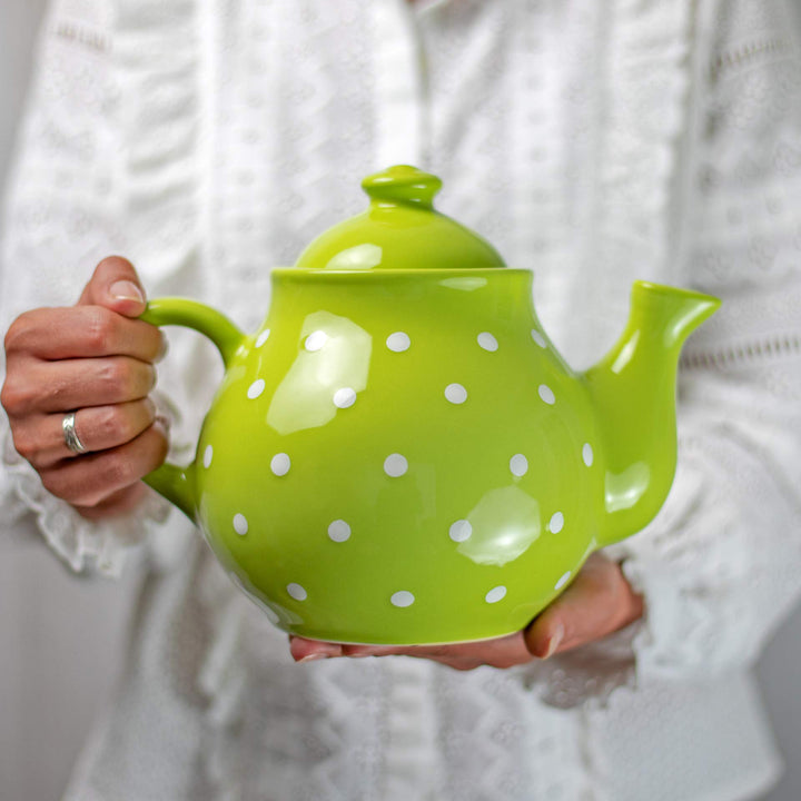 City to Cottage® - Teekanne für 4-6 Tassen | Grün und Weiss | Polka Dots | Handgemacht | Teekanne Ke