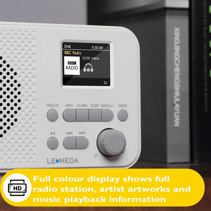 Tragbares DAB+-Radio mit Bluetooth | Wiederaufladbarer Akku mit 15 Stunden Spielzeit oder Netzbetrie