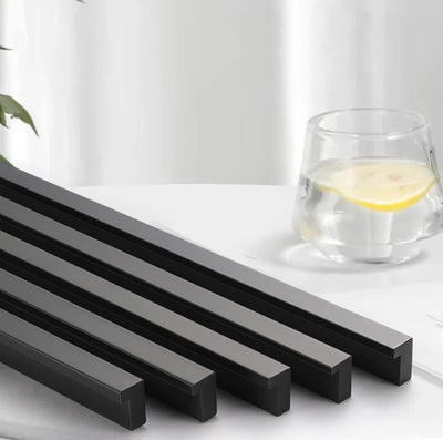 Qrity 20x Möbelgriffe Schwarz Lochabstand 96mm Türgriffe Küche Stangengriff Schrankgriffe Schubladen